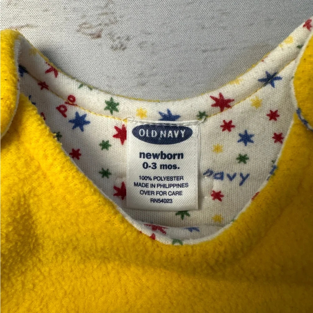 VTG Old Navy‎ Newborn 0-3 mos Fleece Overalls Yellow Stars Winter Snow Y2K